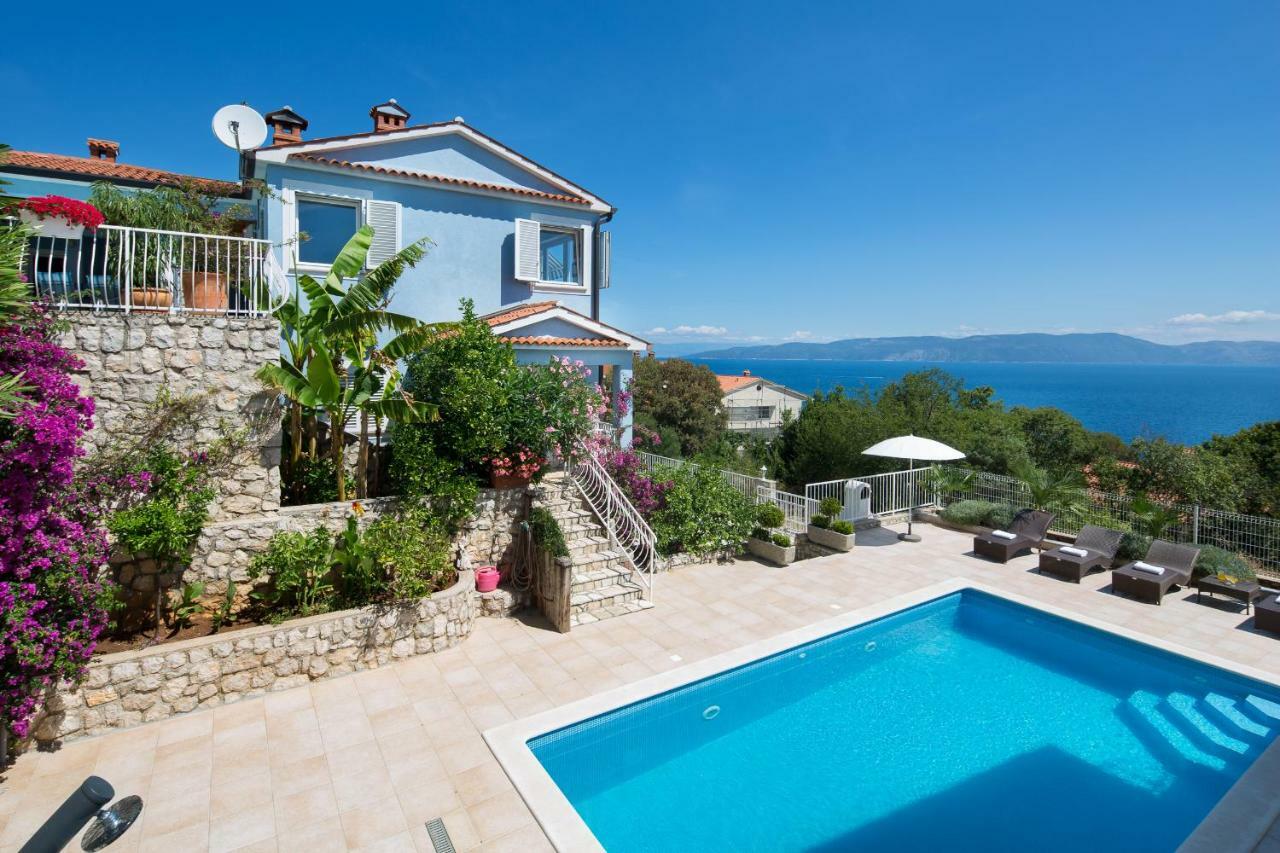 Villa Bella Vista - Apartments Labin  Eksteriør billede