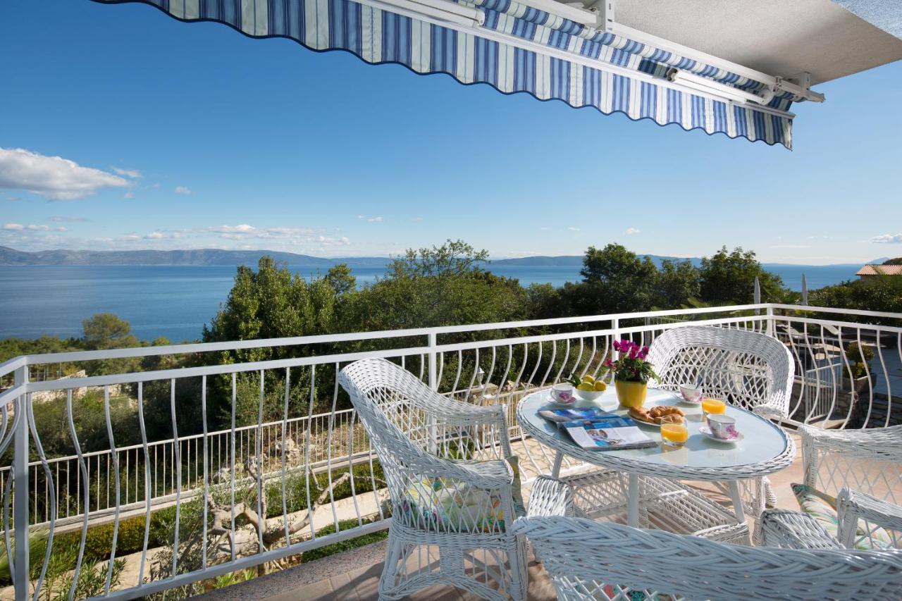 Villa Bella Vista - Apartments Labin  Eksteriør billede